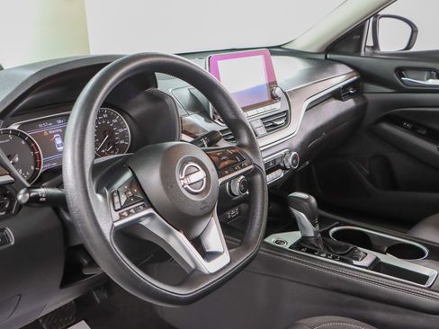 Used 2023 Nissan Altima 2.5 SV image 22