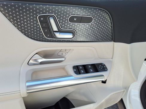 Used 2026 Mercedes-Benz GLA 250 4MATIC image 13