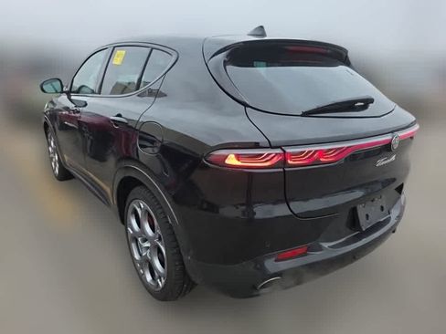 Used 2024 Alfa Romeo Tonale Ti w/ Premium Interior Package image 5