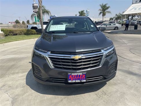 Used 2022 Chevrolet Equinox LS image 3