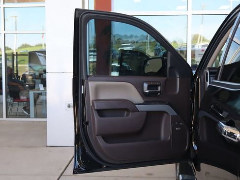 Used 2014 Chevrolet Silverado 1500 LTZ Z71 w/ LTZ Plus Package AWD/4WD image 12