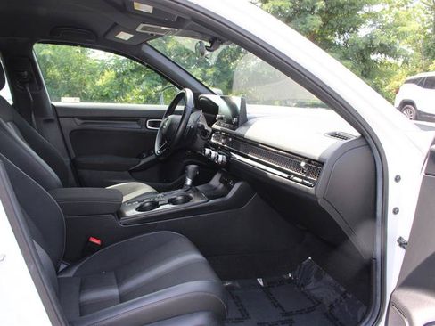 Used 2024 Honda Civic Sport image 11
