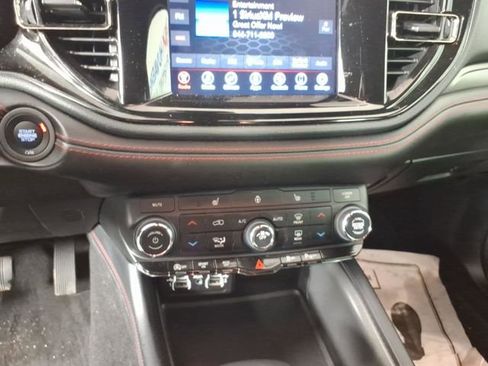 Used 2023 Dodge Durango GT AWD/4WD image 21