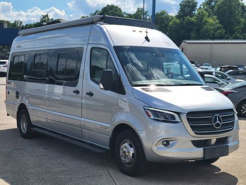 Used 2019 Mercedes-Benz Sprinter 170 image 70