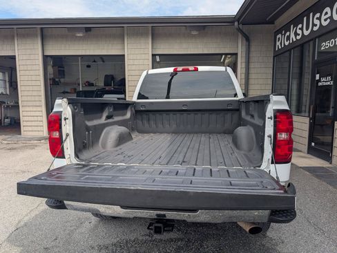 Used 2017 Chevrolet Silverado 2500 W/T AWD/4WD image 20