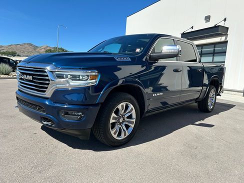 Used 2023 RAM 1500 Limited AWD/4WD image 2