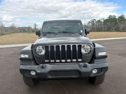 Used 2021 Jeep Wrangler Sport image 13