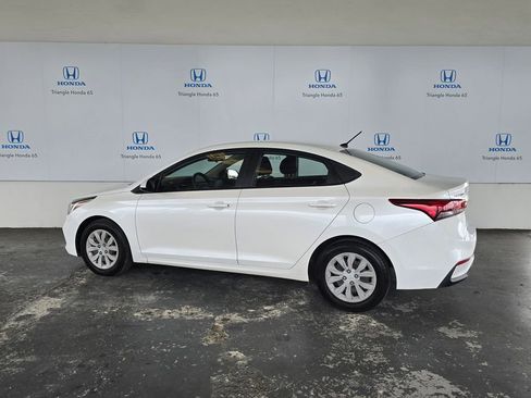 Used 2020 Hyundai Accent SE image 3