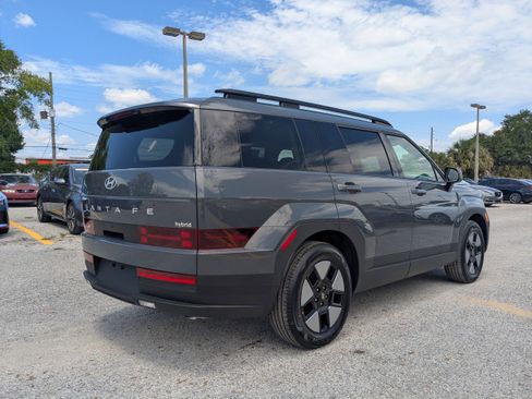Used 2026 Hyundai Santa Fe SEL FWD image 5