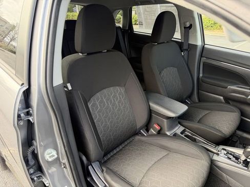Used 2025 Mitsubishi Outlander Sport AWD image 34