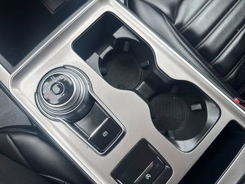 Used 2024 Ford Edge SEL w/ Convenience Package image 38