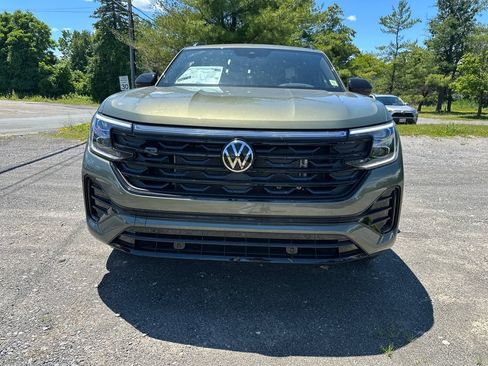 New 2026 Volkswagen Atlas Cross Sport SEL R-Line AWD/4WD image 6