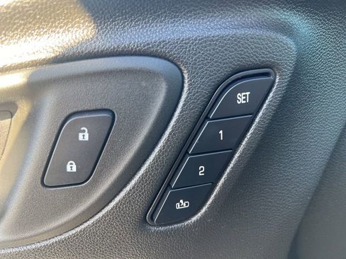 Used 2023 Buick Encore GX Essence w/ Experience Buick Package image 25