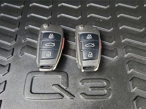 Used 2024 Audi Q3 2.0T Premium Plus image 60