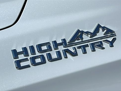 New 2026 Chevrolet Tahoe High Country w/ Sun And Tow Package AWD/4WD image 12