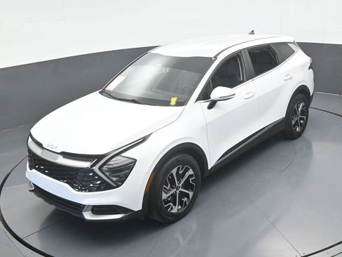 Used 2024 Kia Sportage EX image 48