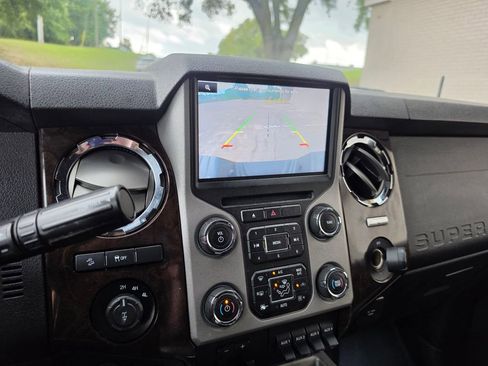 Used 2015 Ford F250 Platinum AWD/4WD image 25