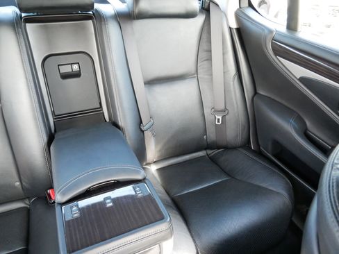 Used 2014 Lexus LS 460 AWD image 15