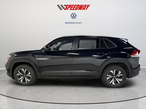 New 2026 Volkswagen Atlas Cross Sport SE image 4