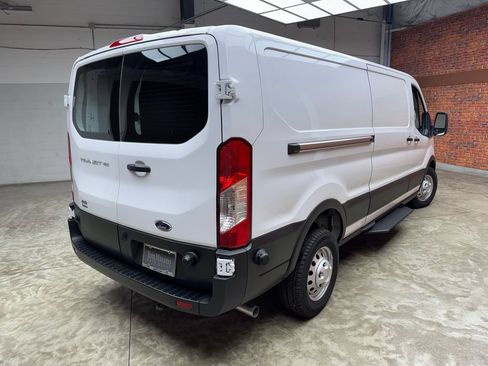 Used 2024 Ford Transit 150 Low Roof AWD w/ Exterior Upgrade Package image 5