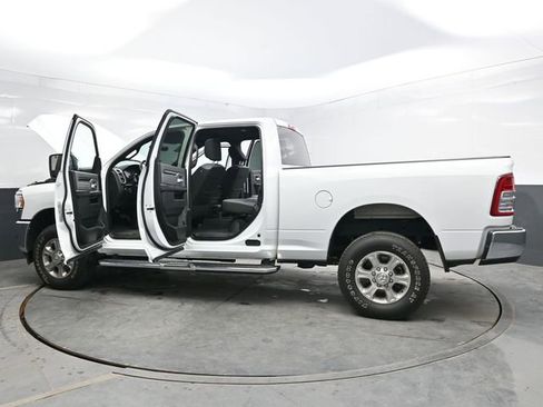 Used 2023 RAM 2500 Big Horn w/ Level 1 Equipment Group AWD/4WD image 43