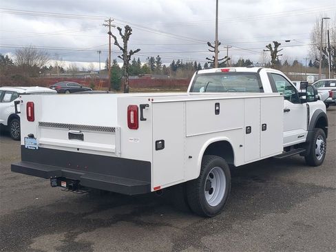 New 2024 Ford F550 XL image 5