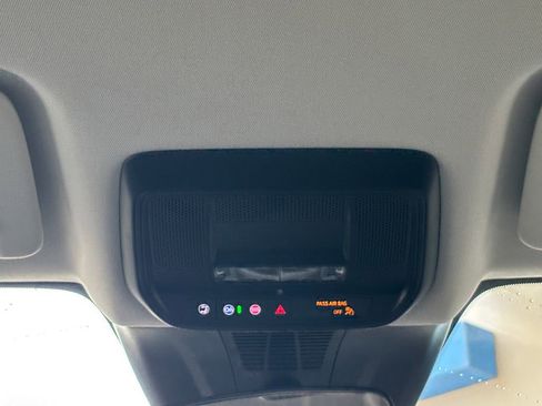 Used 2025 Honda Prologue EX image 21