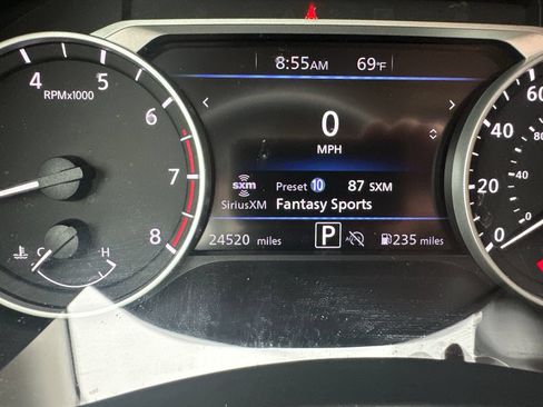 Used 2025 Nissan Sentra SV w/ SV Premium Package FWD image 15