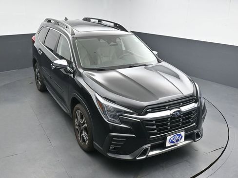 Used 2023 Subaru Ascent Touring AWD/4WD image 27