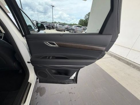 Used 2024 Genesis GV80 3.5T AWD/4WD image 32
