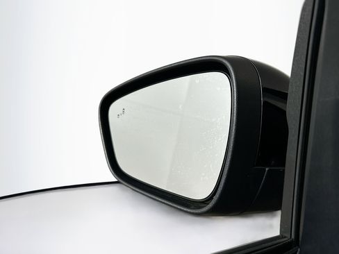 Used 2020 Ford Escape SE image 16