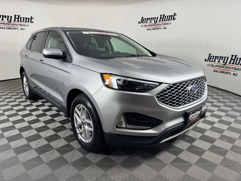 Used 2023 Ford Edge SEL w/ Convenience Package AWD/4WD image 5