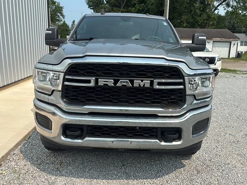 Used 2024 RAM 2500 Tradesman w/ Chrome Appearance Group AWD/4WD image 11