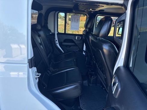 Used 2022 Jeep Gladiator Mojave w/ LED Lighting Group image 11