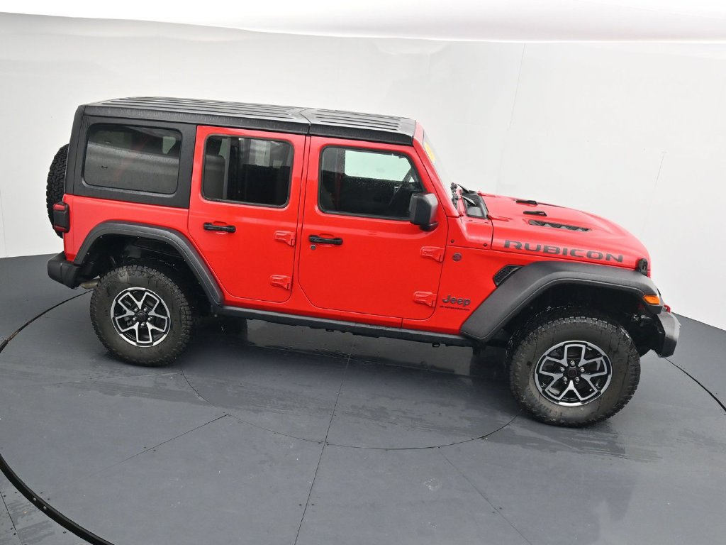 Used 2024 Jeep Wrangler Unlimited Rubicon AWD/4WD image 32