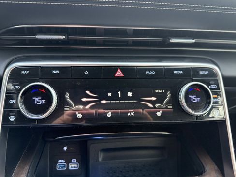 Used 2024 Genesis GV80 2.5T image 36