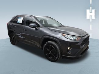 Used 2021 Toyota RAV4 XLE w/ Convenience Package FWD video 1
