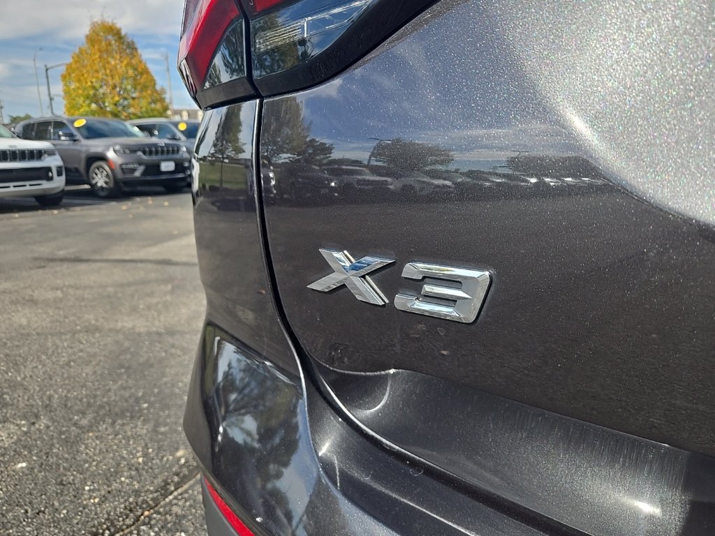 Used 2022 BMW X3 xDrive30i w/ Convenience Package AWD/4WD image 11