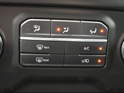 Used 2021 Chevrolet Silverado 1500 Custom image 25