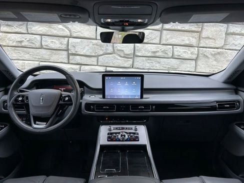 Used 2020 Lincoln Aviator Reserve w/ Equipment Group 202A AWD/4WD image 10