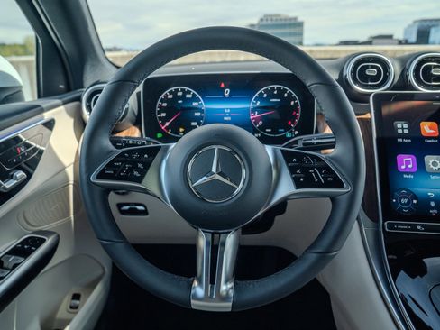 Certified 2026 Mercedes-Benz GLC 300 4MATIC image 26