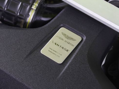 Used 2019 Aston Martin V8 Vantage Coupe RWD image 25