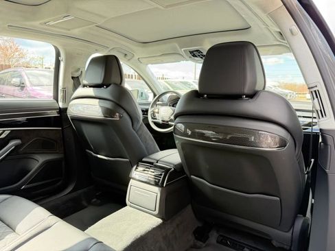 Used 2020 Audi S8 L image 26