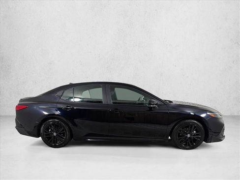 Used 2025 Toyota Camry SE FWD image 2