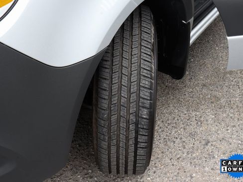 Used 2024 Mercedes-Benz Sprinter 2500 image 35