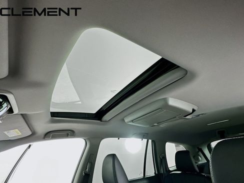 Used 2022 Honda Pilot Touring image 25