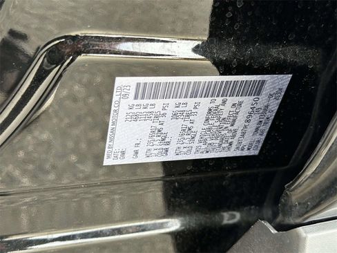 Used 2023 Nissan Rogue S image 26