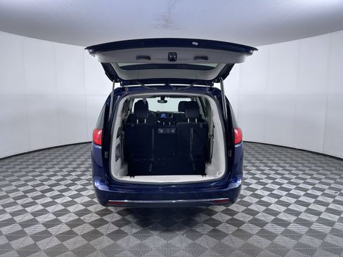 Used 2019 Chrysler Pacifica Touring Plus image 24