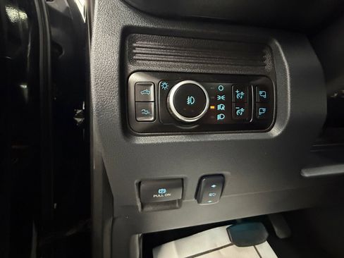 Used 2025 Ford F250 Platinum AWD/4WD image 24