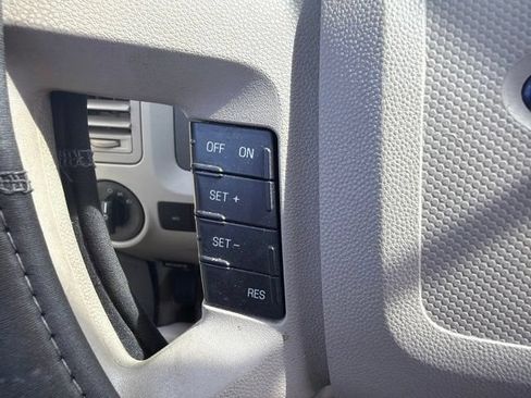 Used 2012 Ford Escape XLS FWD image 29